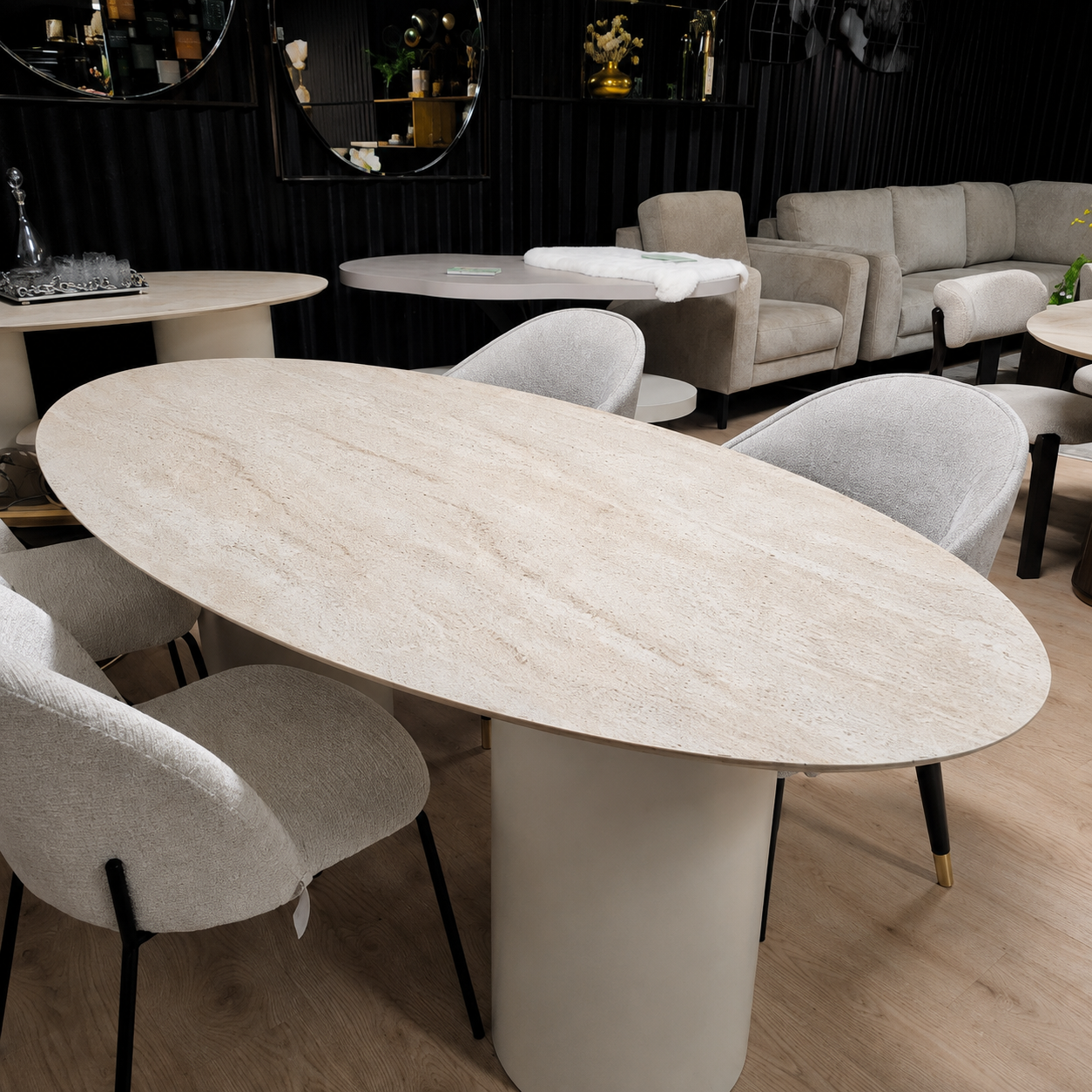 Bergamo Eettafel Afmetingen 180 × 100 × H75 cm