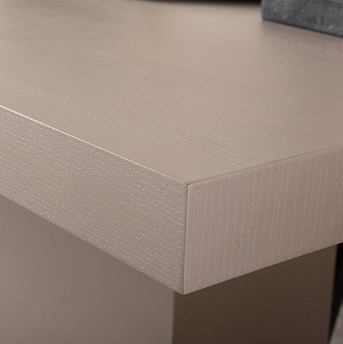 Rotterdam dining table