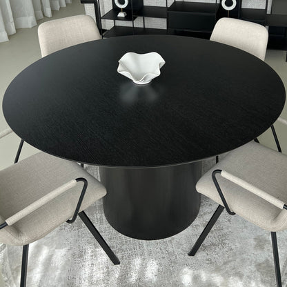 Slim round dining table como leg