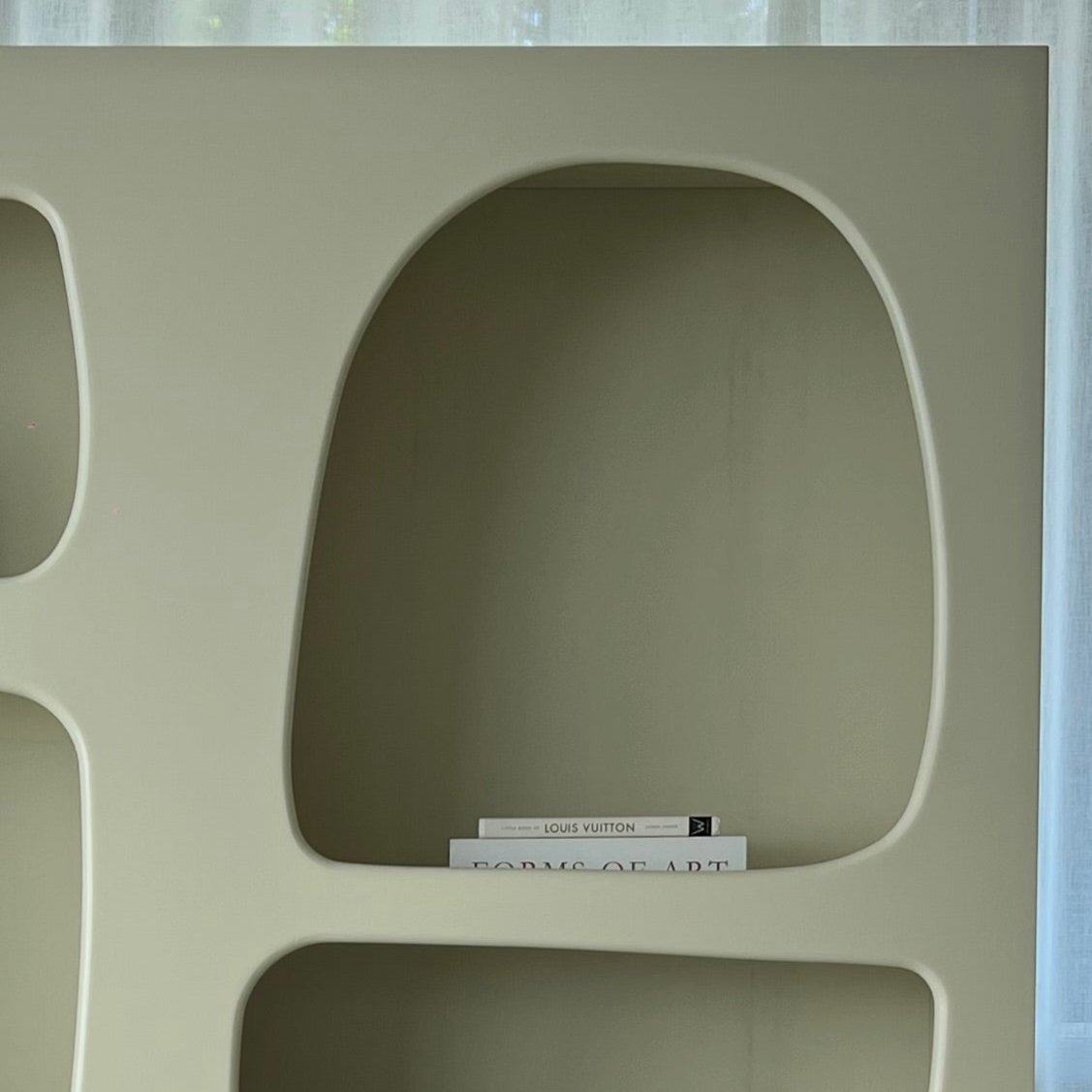 Ventana bookshelf