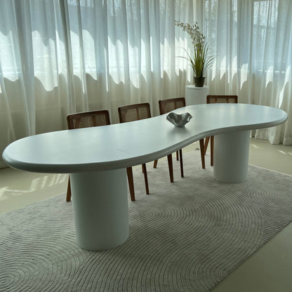 Santana dining table