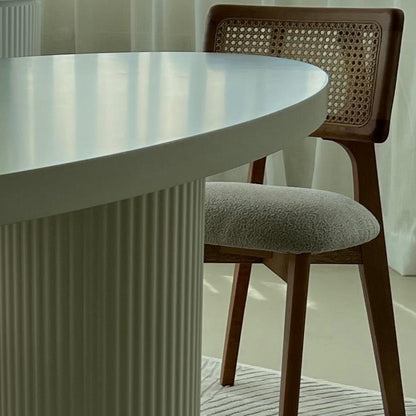 Datca top tweety leg dining table