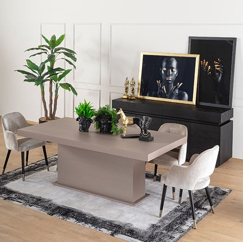 Rotterdam dining table