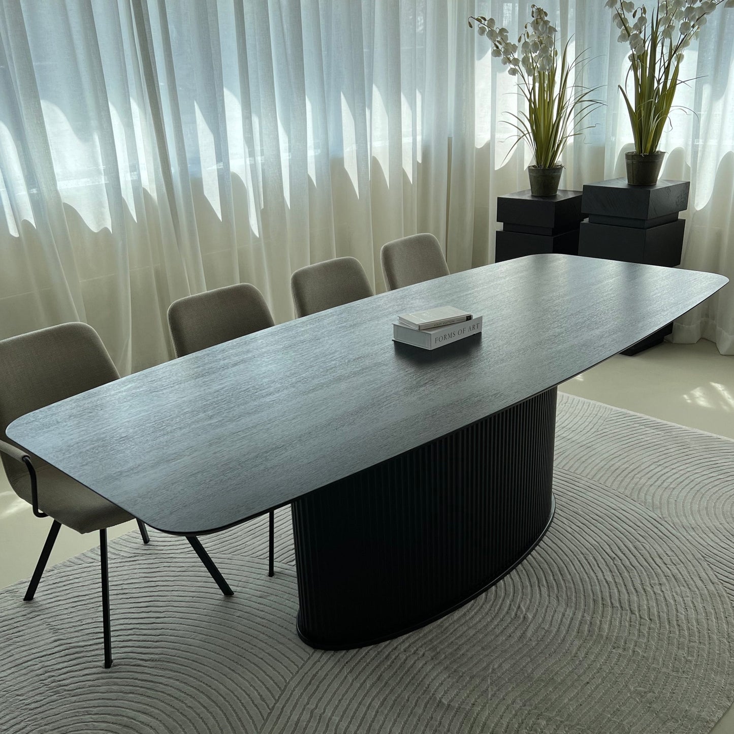 Danish ovale top apollo leg dining table