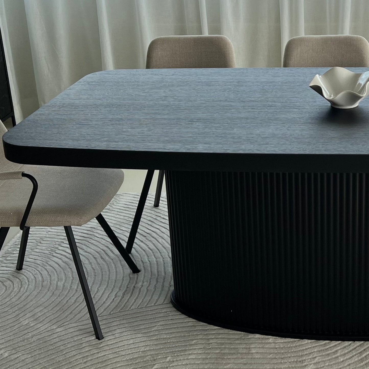 Gana dining table top apollo leg