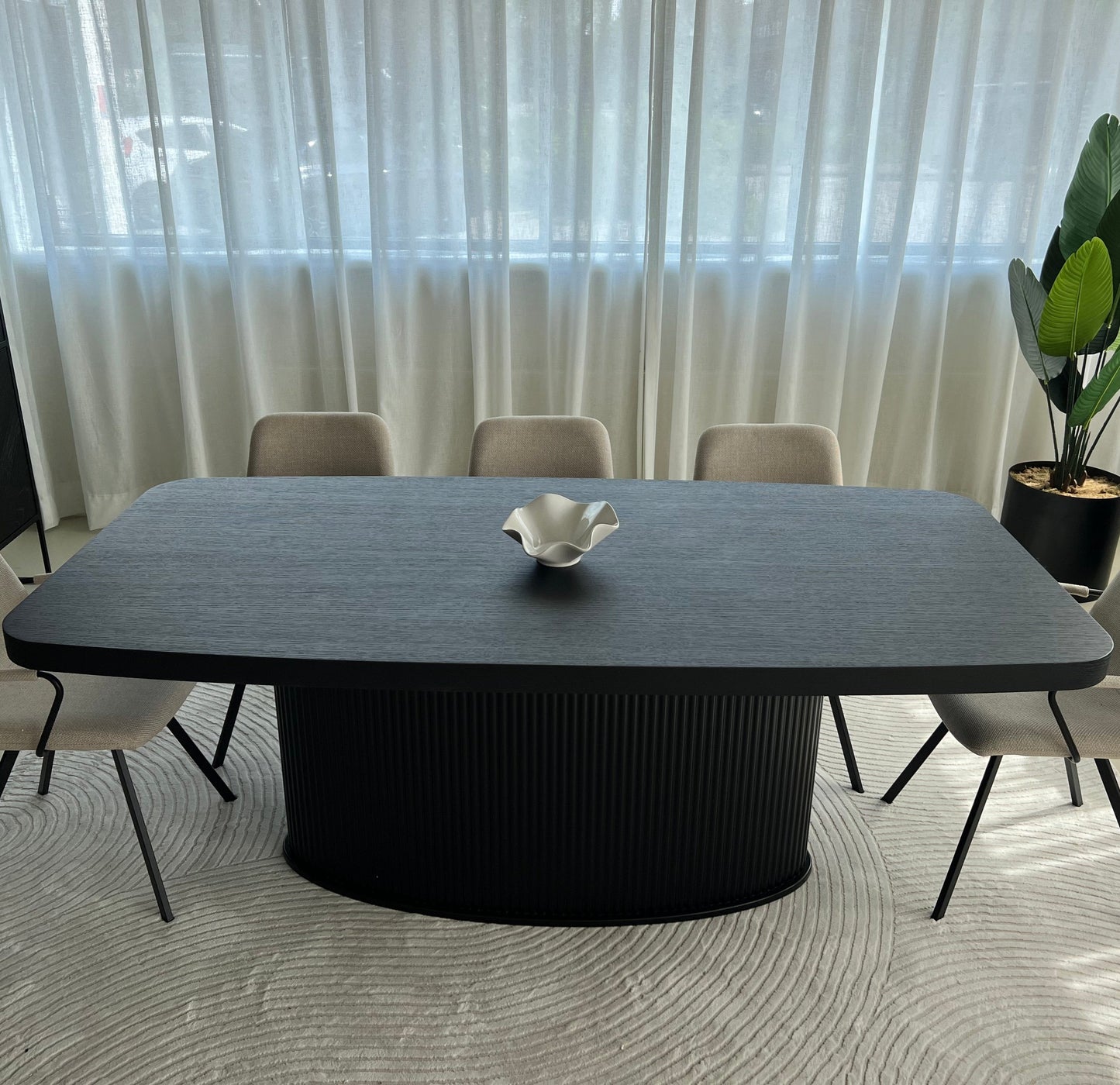 Gana dining table top apollo leg