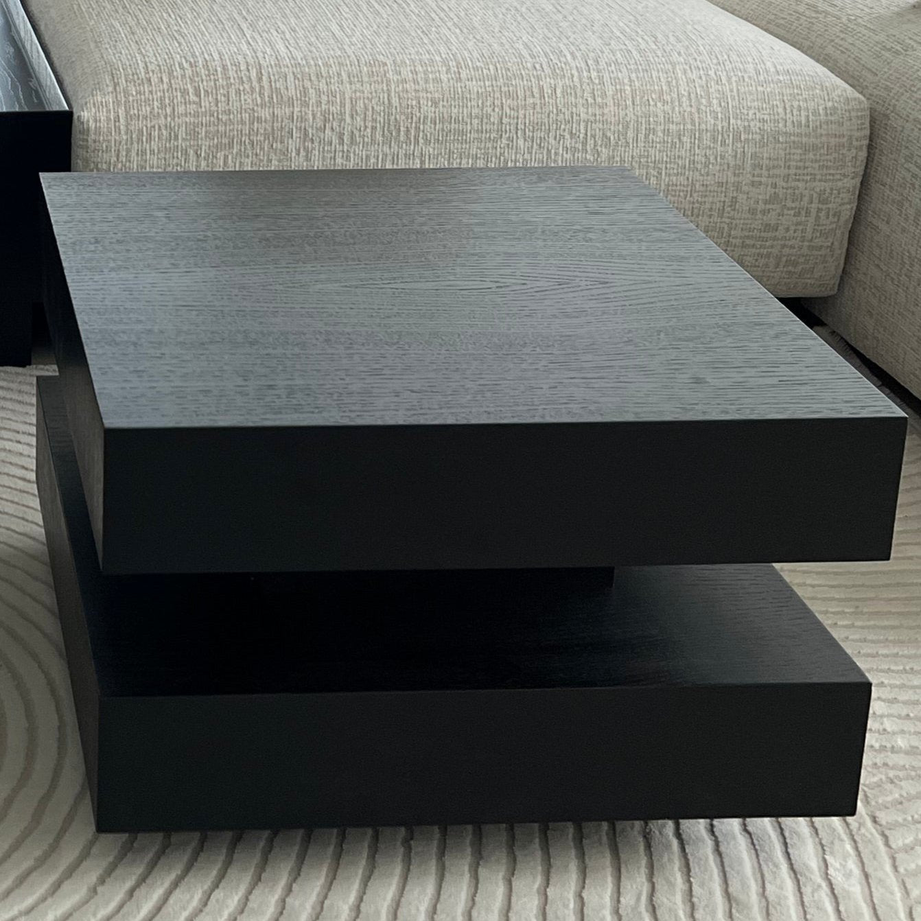 Hamburger coffee table 60x60cm