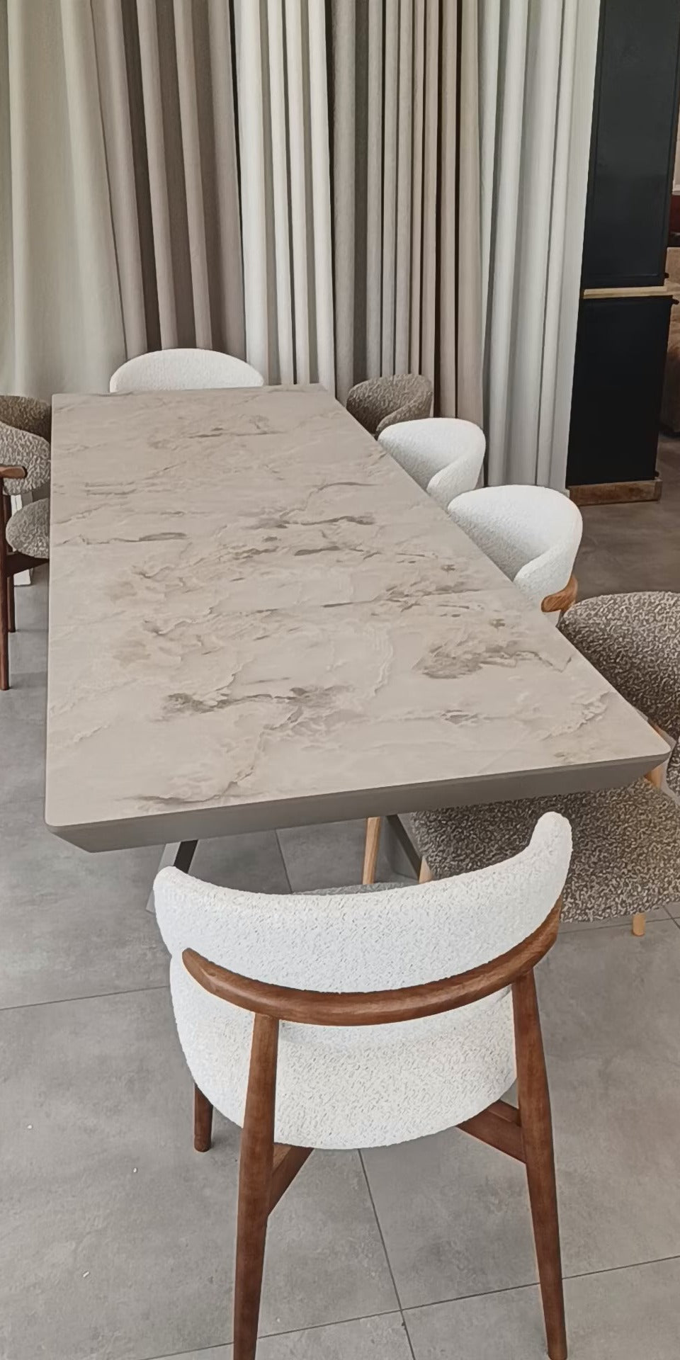 Mola Extention Dining Table Mola Hpl